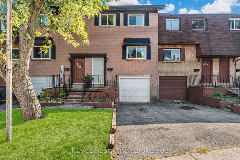 195 Denistoun Street 254, Welland