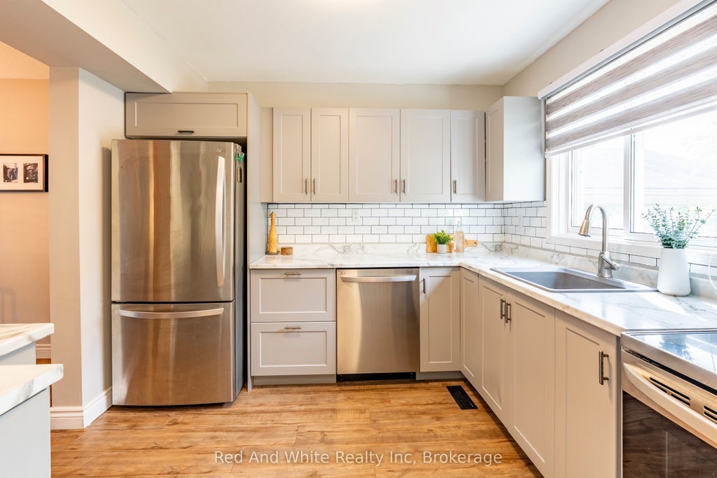 255 Northlake Drive 3, Waterloo