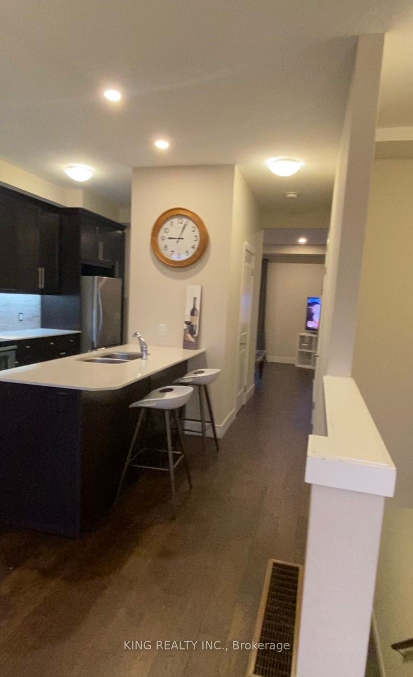 1960 Dalmagarrry Rd Road #158, London North