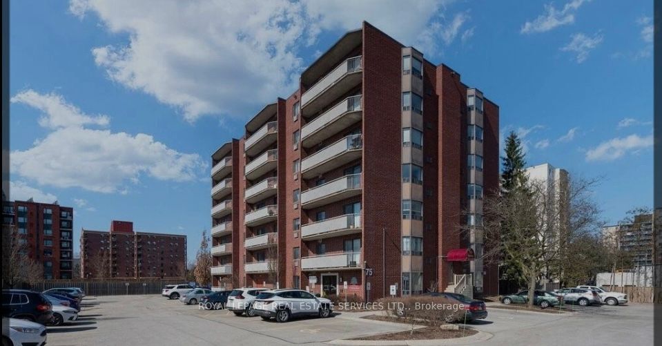 75 Huxley Street 704, London South