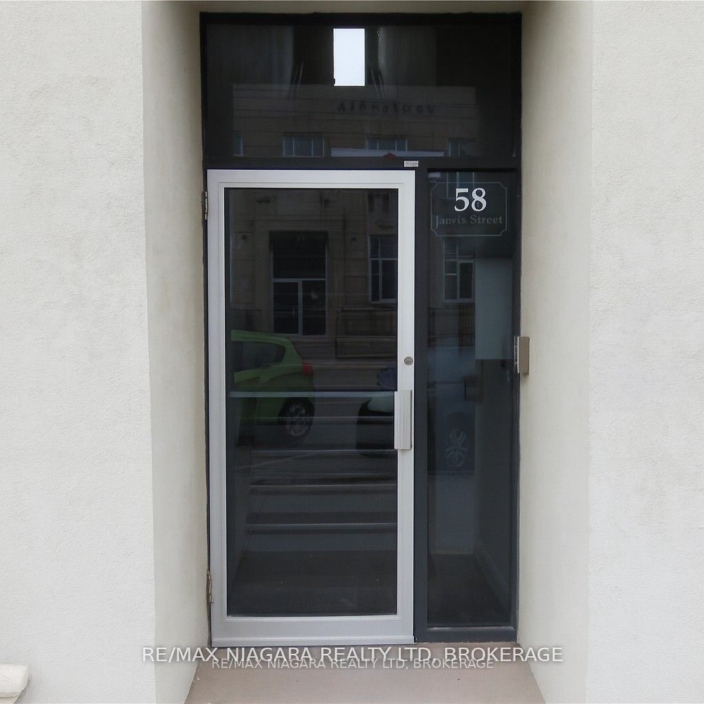 58 Jarvis Street 203, Fort Erie