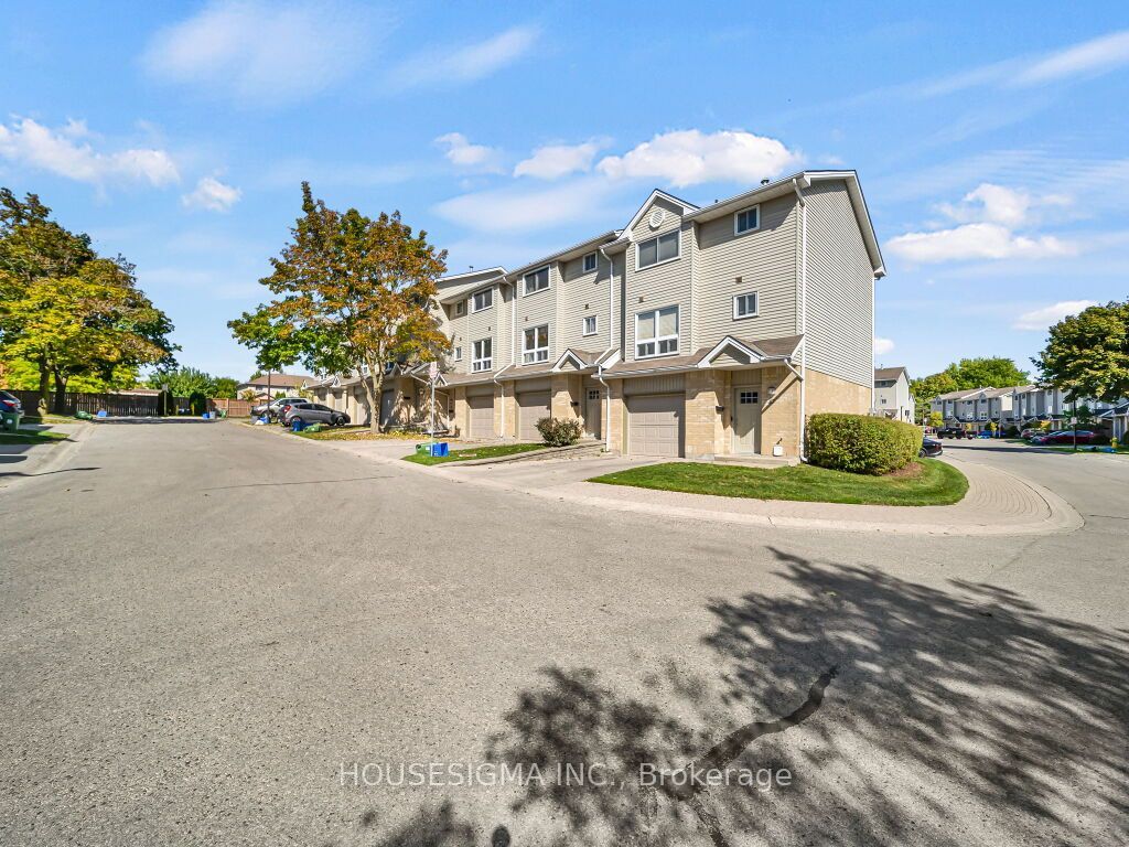 536 Third Street 49, London East