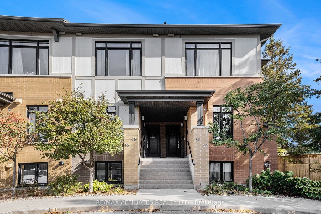 52 Bergeron Private, Orleans - Convent Glen and Area