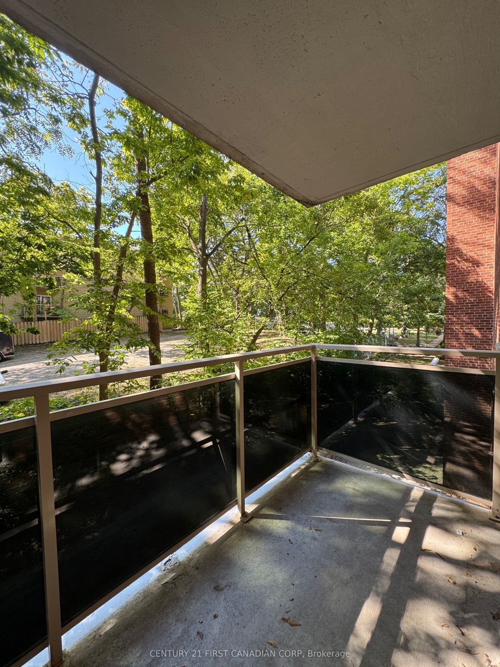 75 High Street 323, London South