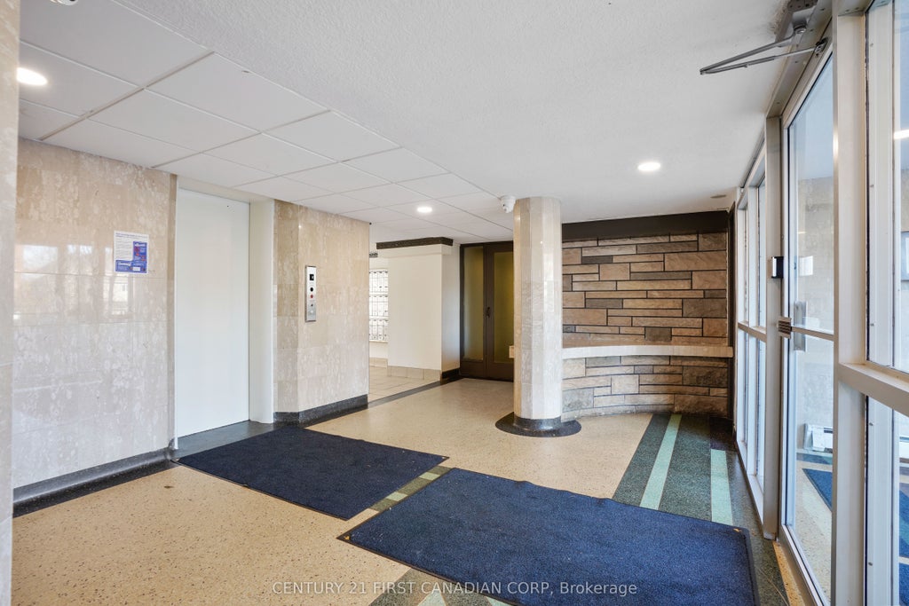 75 High Street 108, London South