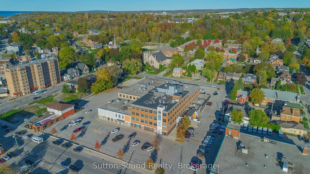 945 3rd Avenue East Avenue 410, Owen Sound