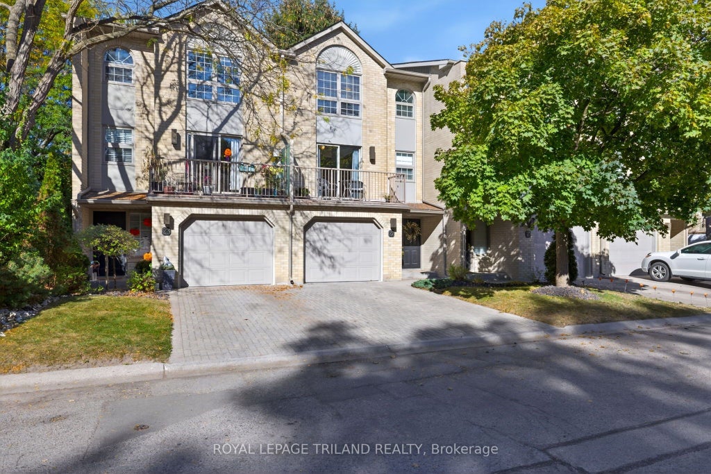 1399 Commissioners Road W 22, London South