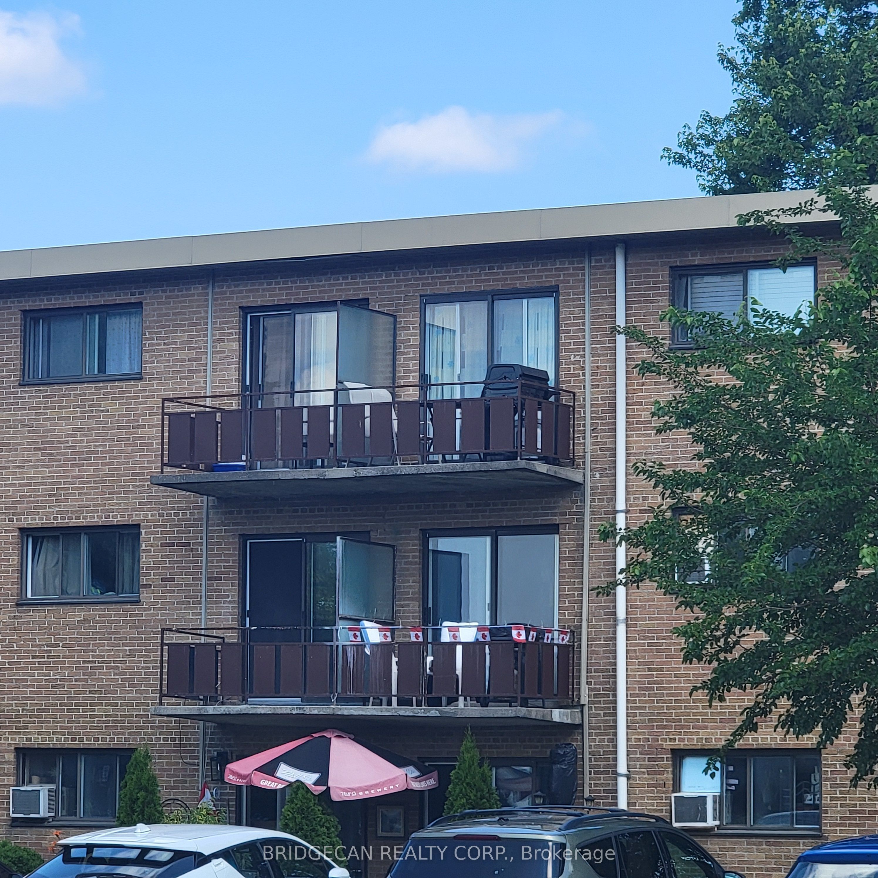 Photo of Listing #X12461283