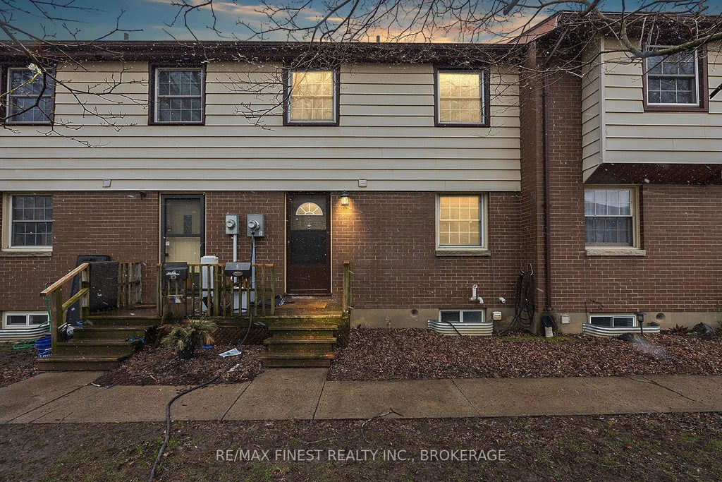 136 Notch Hill Road 5, Kingston