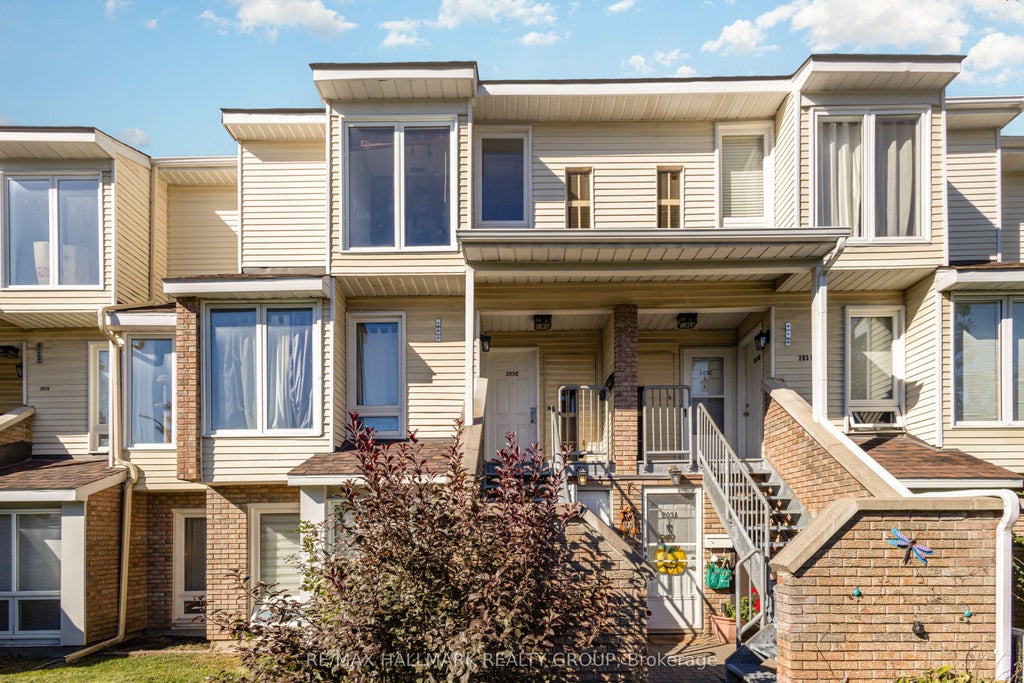 205 Woodfield Drive C, Tanglewood - Grenfell Glen - Pineglen