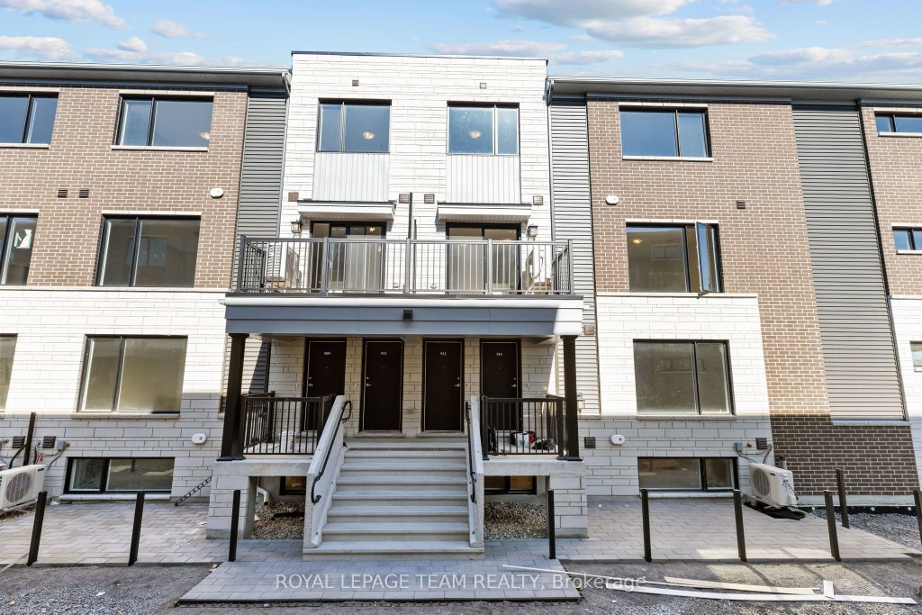 913 Creekway Private, Kanata