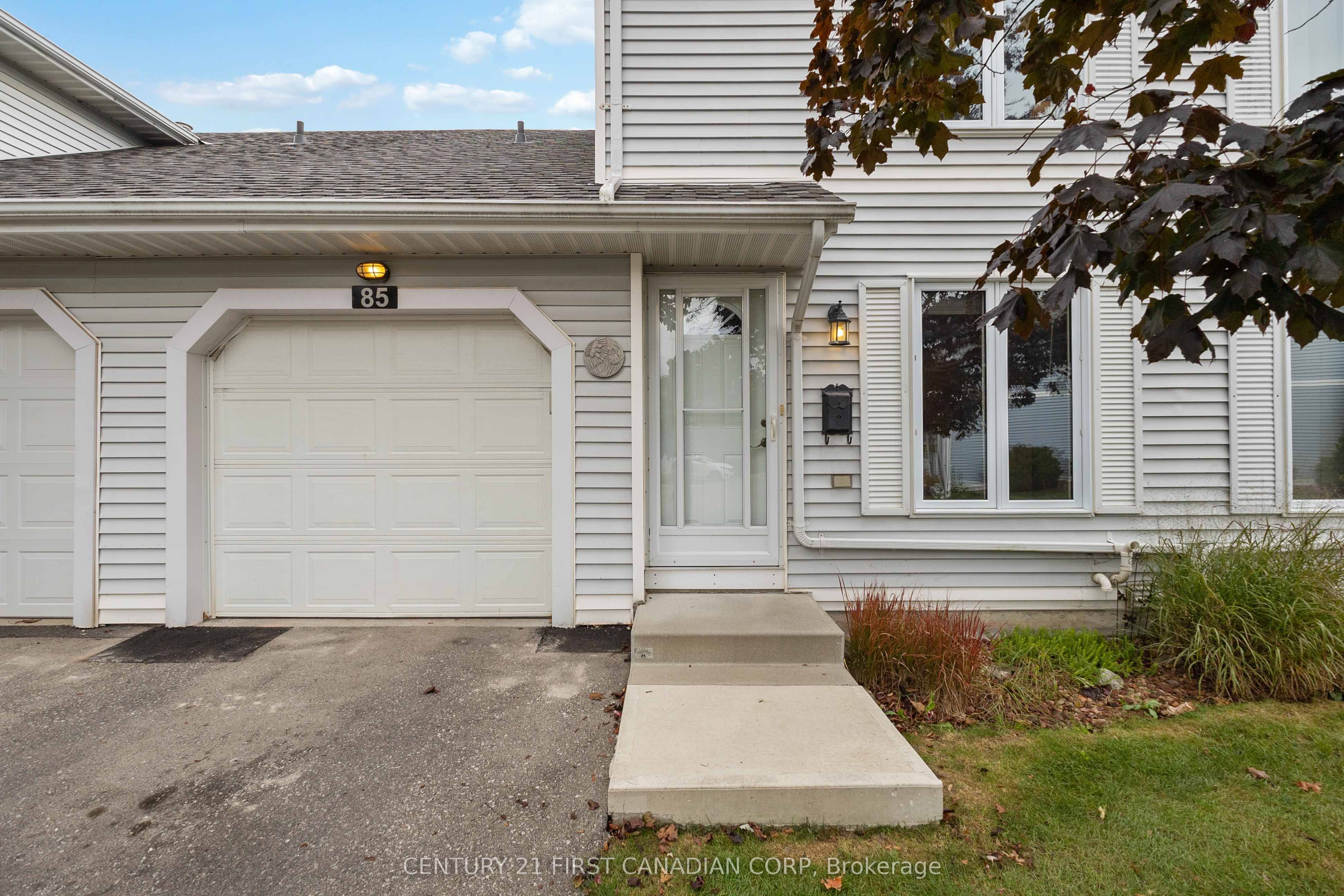 Photo of Listing #X12465702