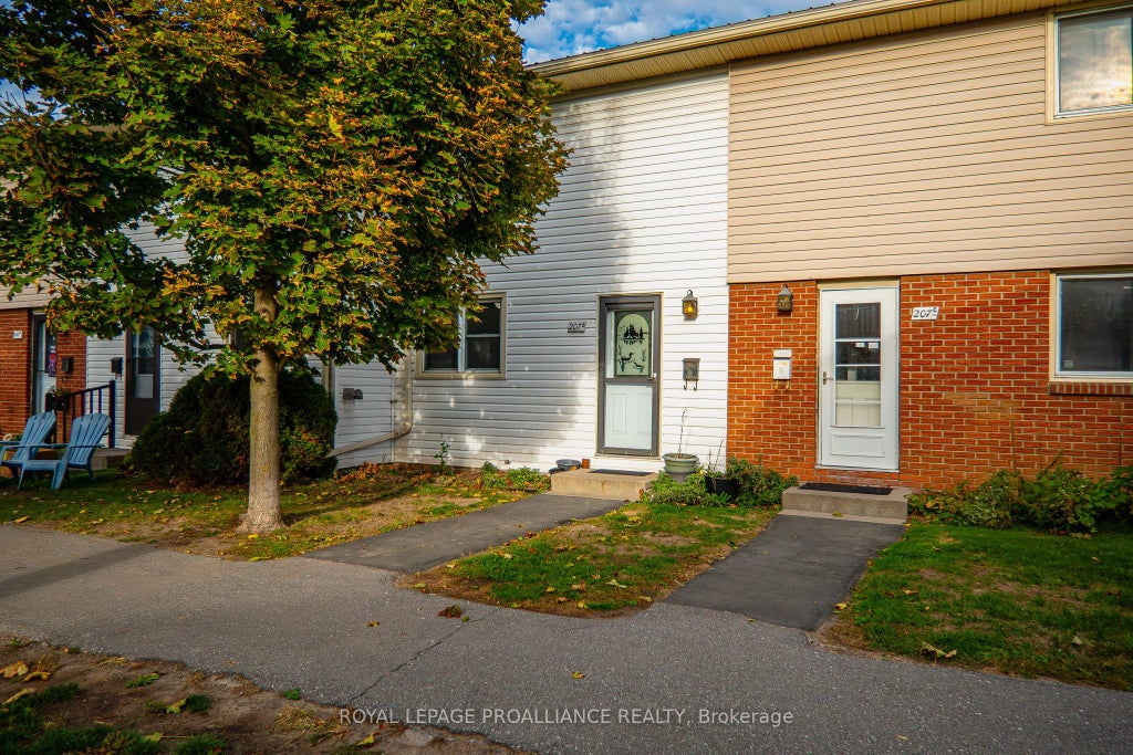 207d North Park Street, Belleville