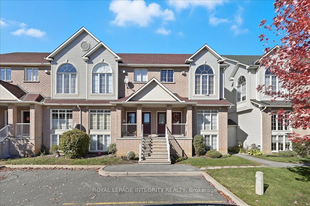 4471 Harper Avenue, Cyrville - Carson Grove - Pineview