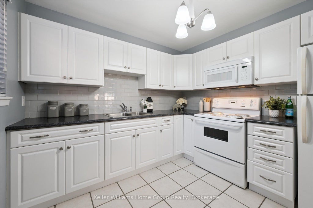 201 Silvercreek Parkway N 39, Guelph