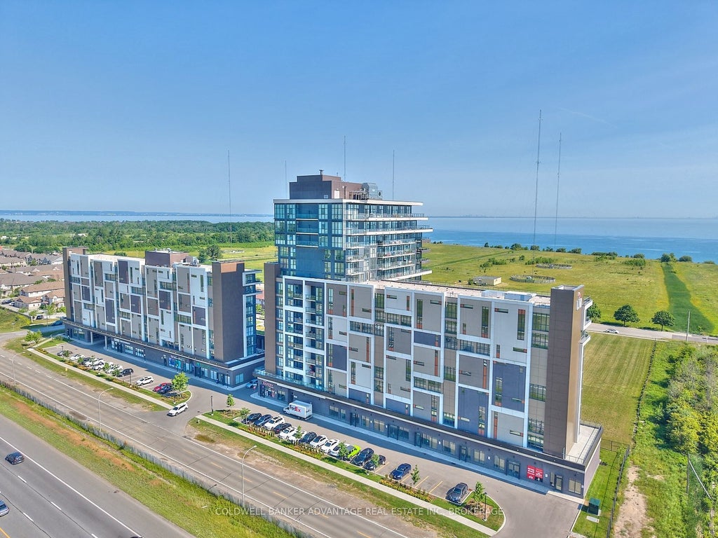 550 North Service Road 610, Grimsby