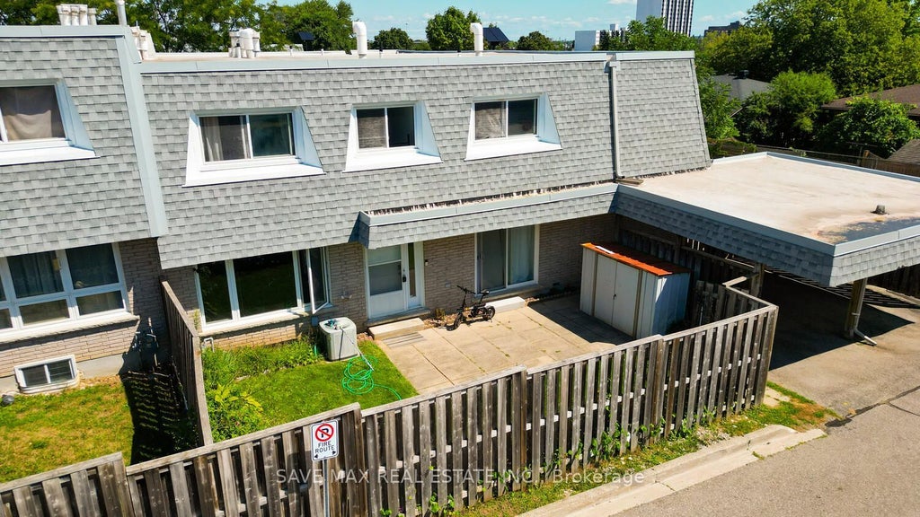 14 Williamsburg Road 38, Kitchener