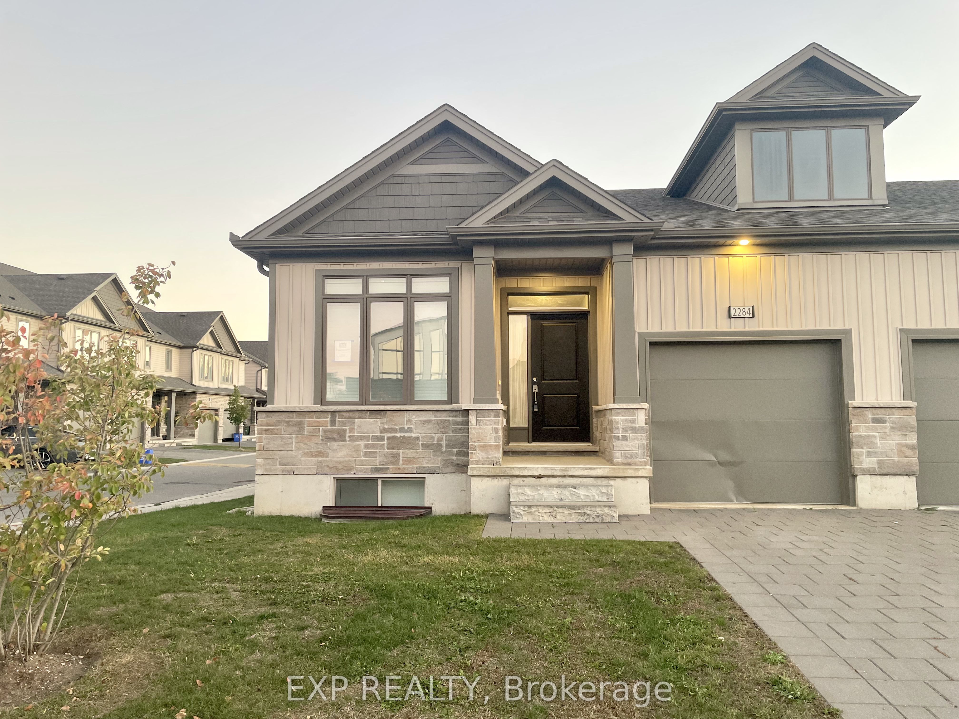 Photo of Listing #X12472392