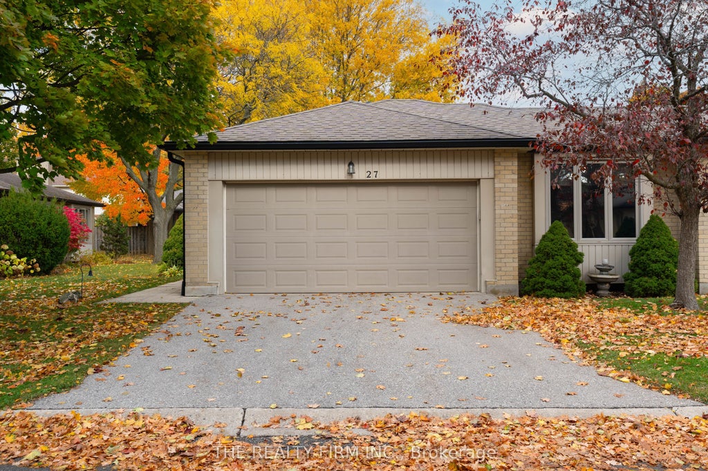 93 Pine Valley Gate 27, London South