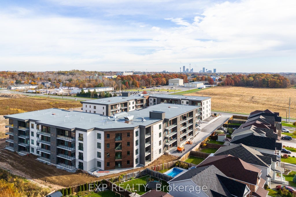 7549b Kalar Road 405, Niagara Falls