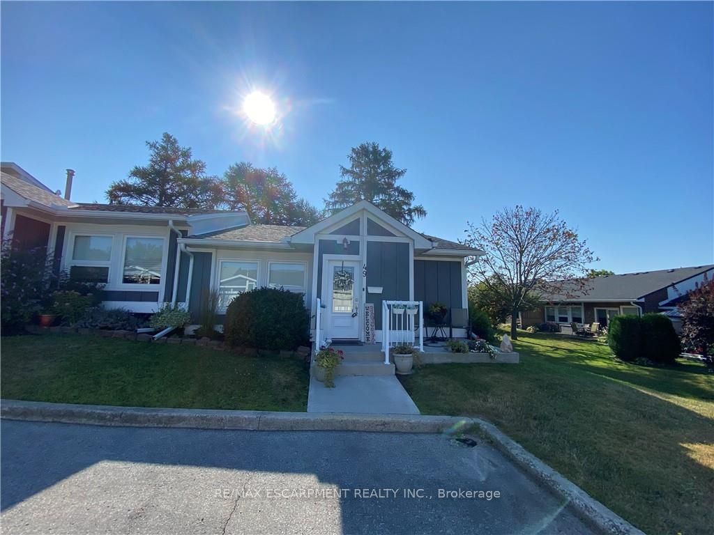 49 Bishop Reding Trail, Hamilton