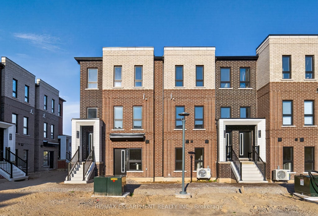 70 Kenesky Drive 32, Hamilton