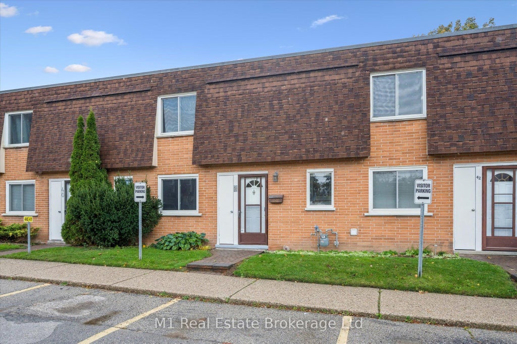 120 Country Club Drive 41, Guelph