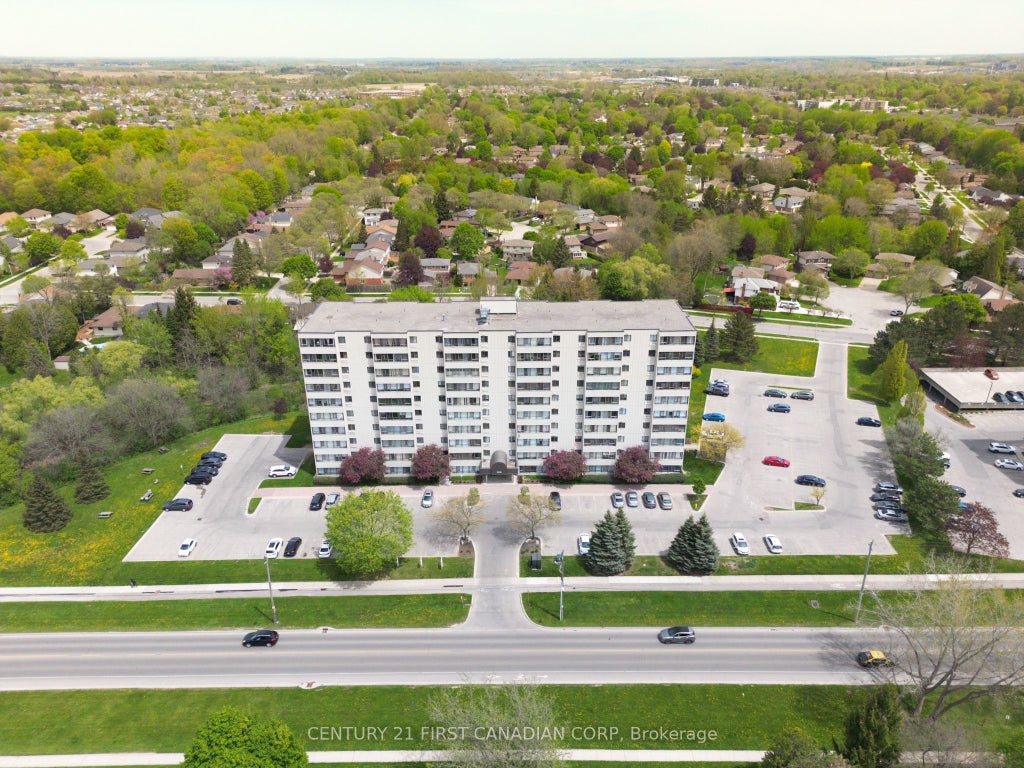 1600 Adelaide Street N 811, London North