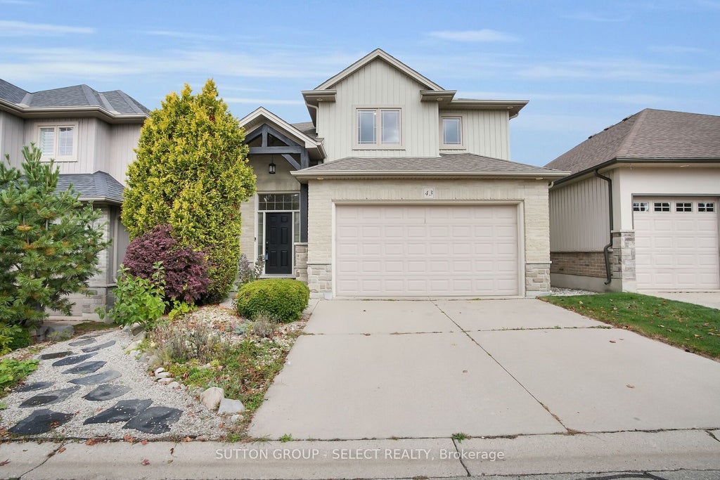 777 Apricot Drive 43, London South