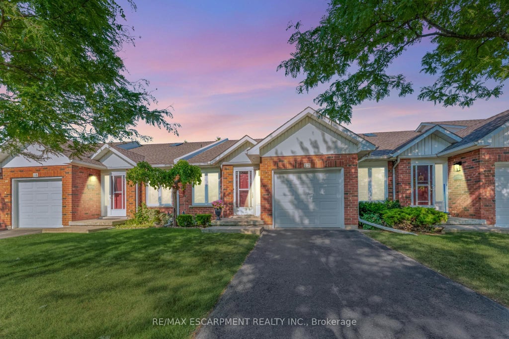 25 Kitty Murray Lane 17, Hamilton