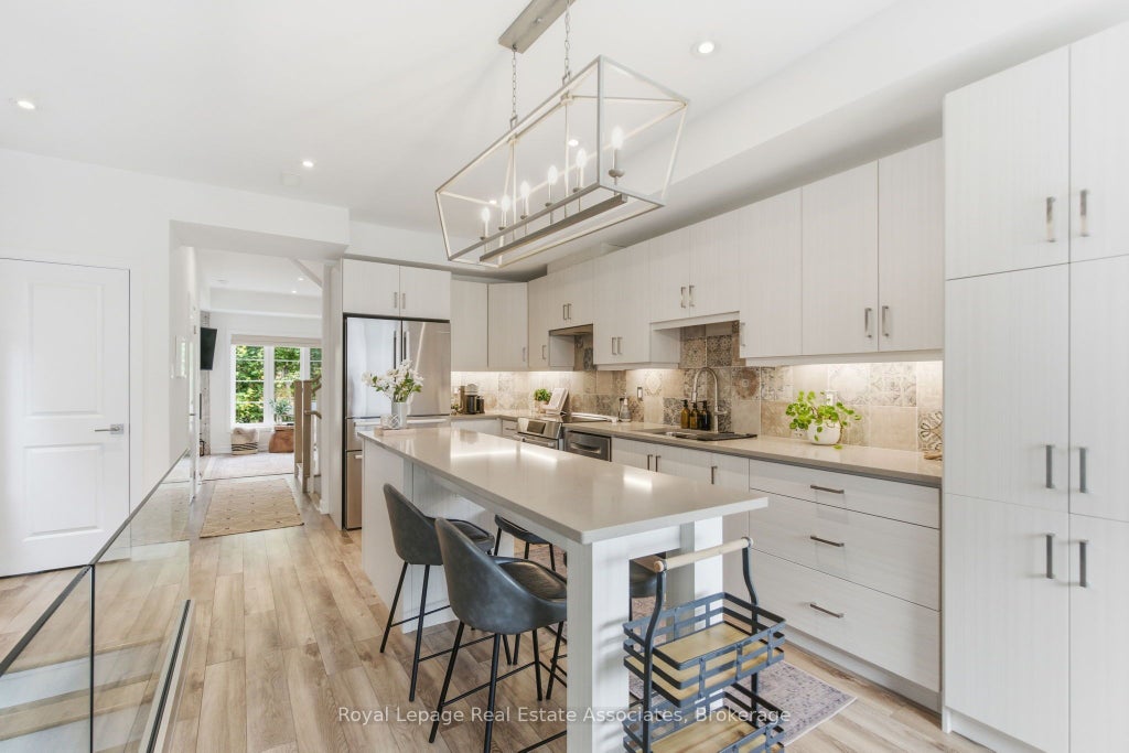 383 Dundas Street E 7, Hamilton