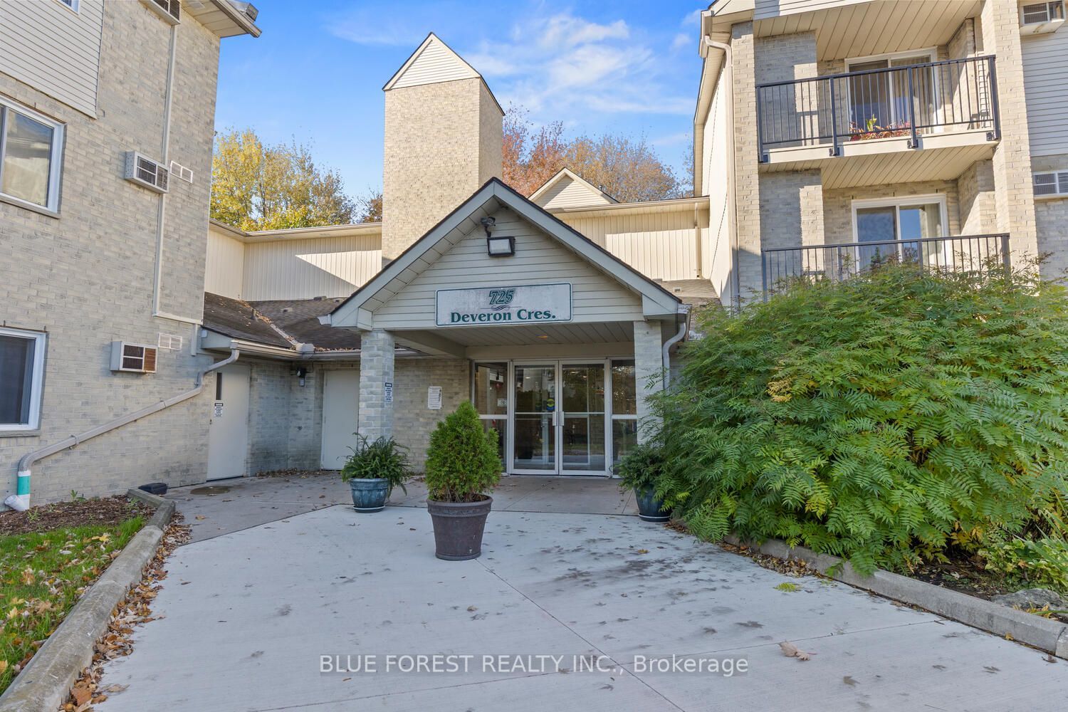 Photo of Listing #X12495044