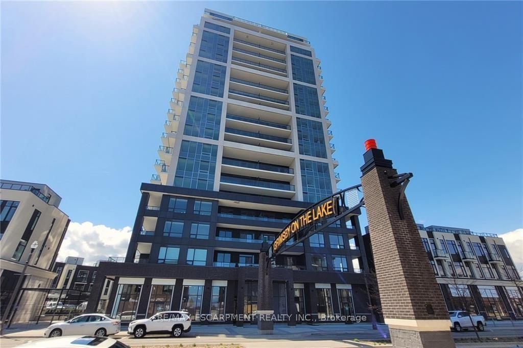 385 Winston Road 908, Grimsby