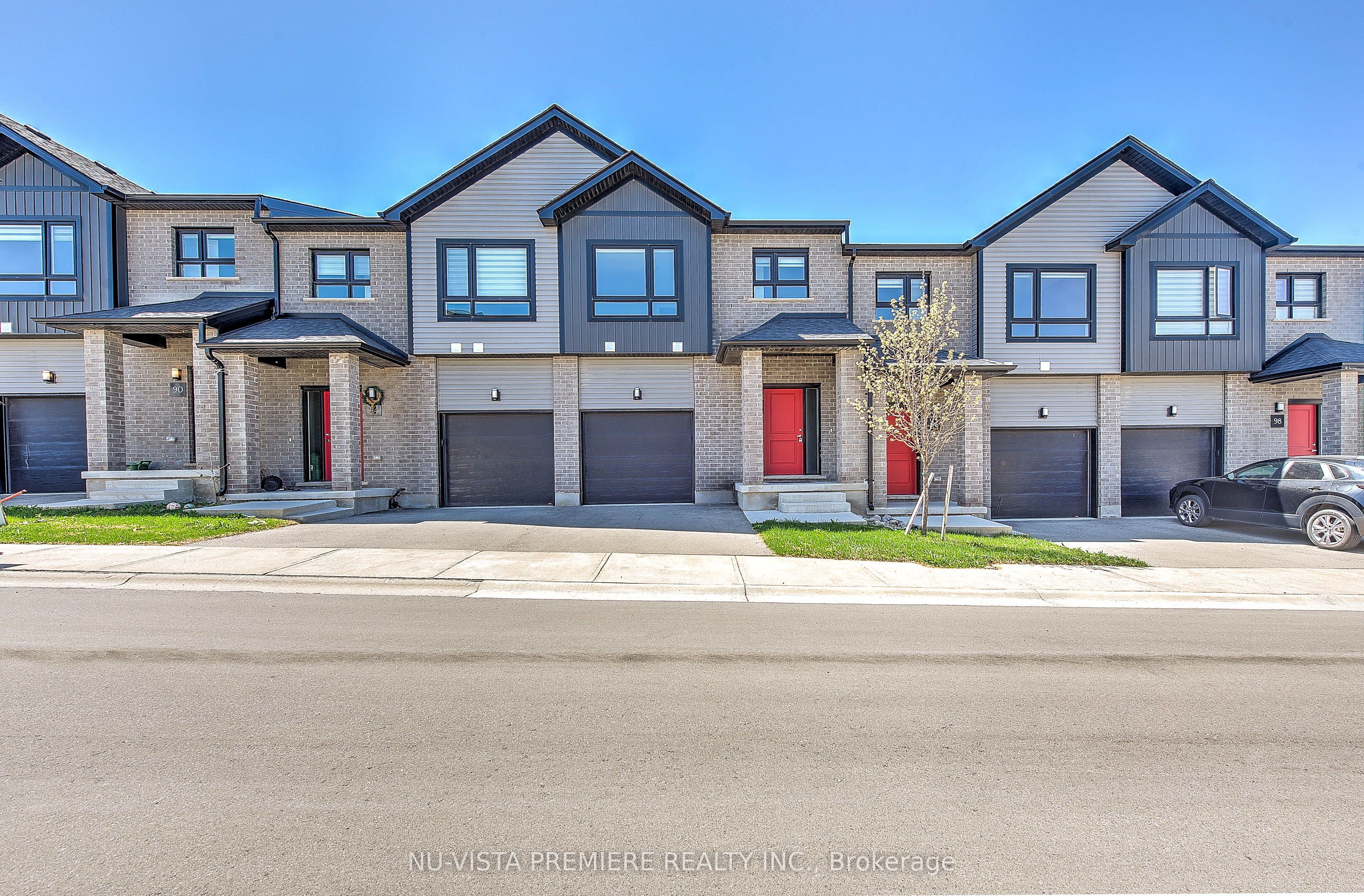 Photo of Listing #X12503292