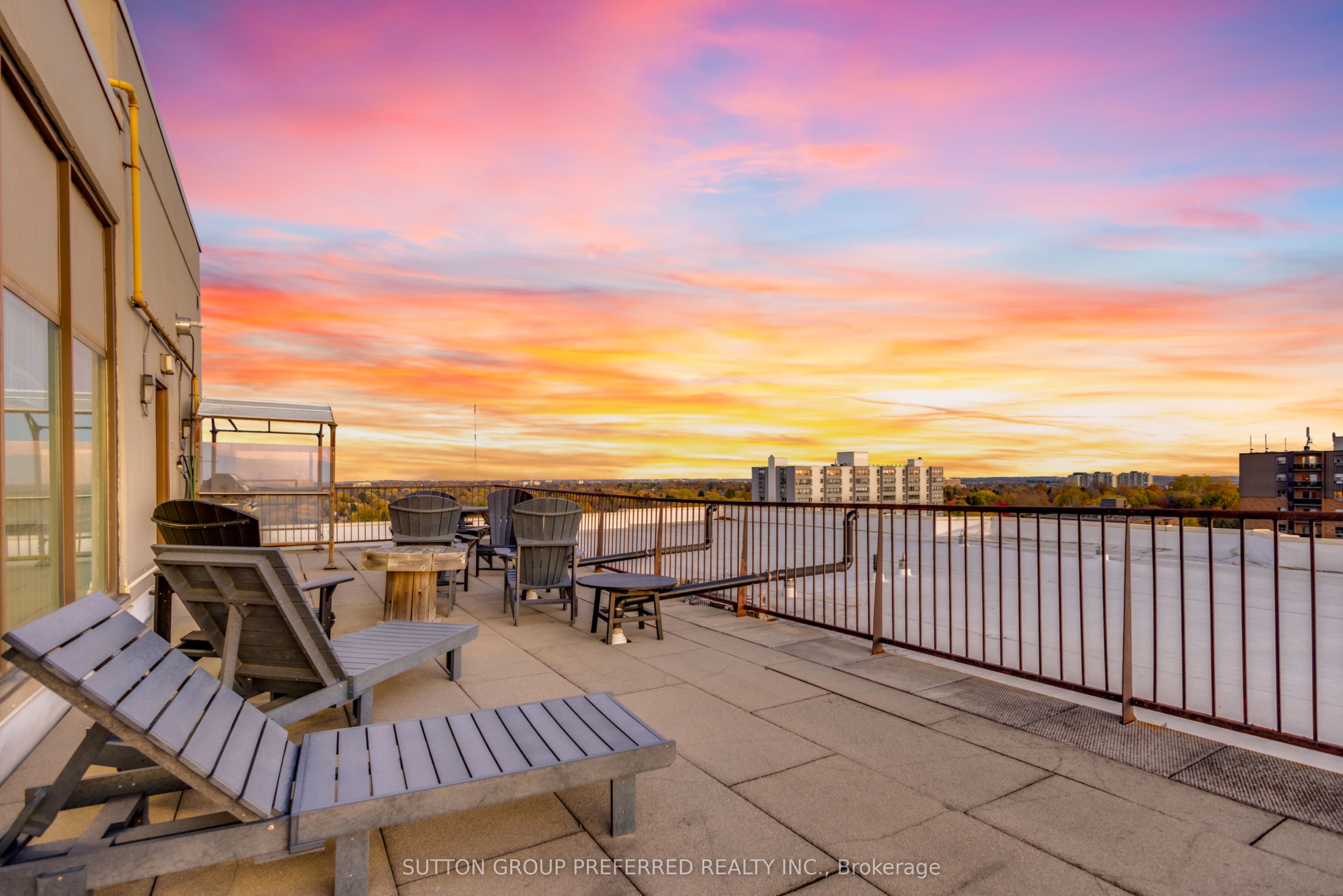 Photo of Listing #X12508404