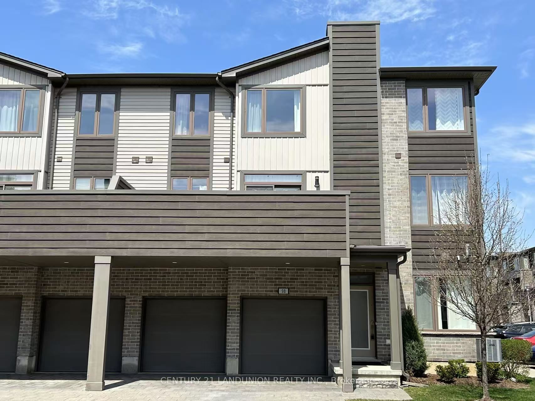 Photo of Listing #X12519502