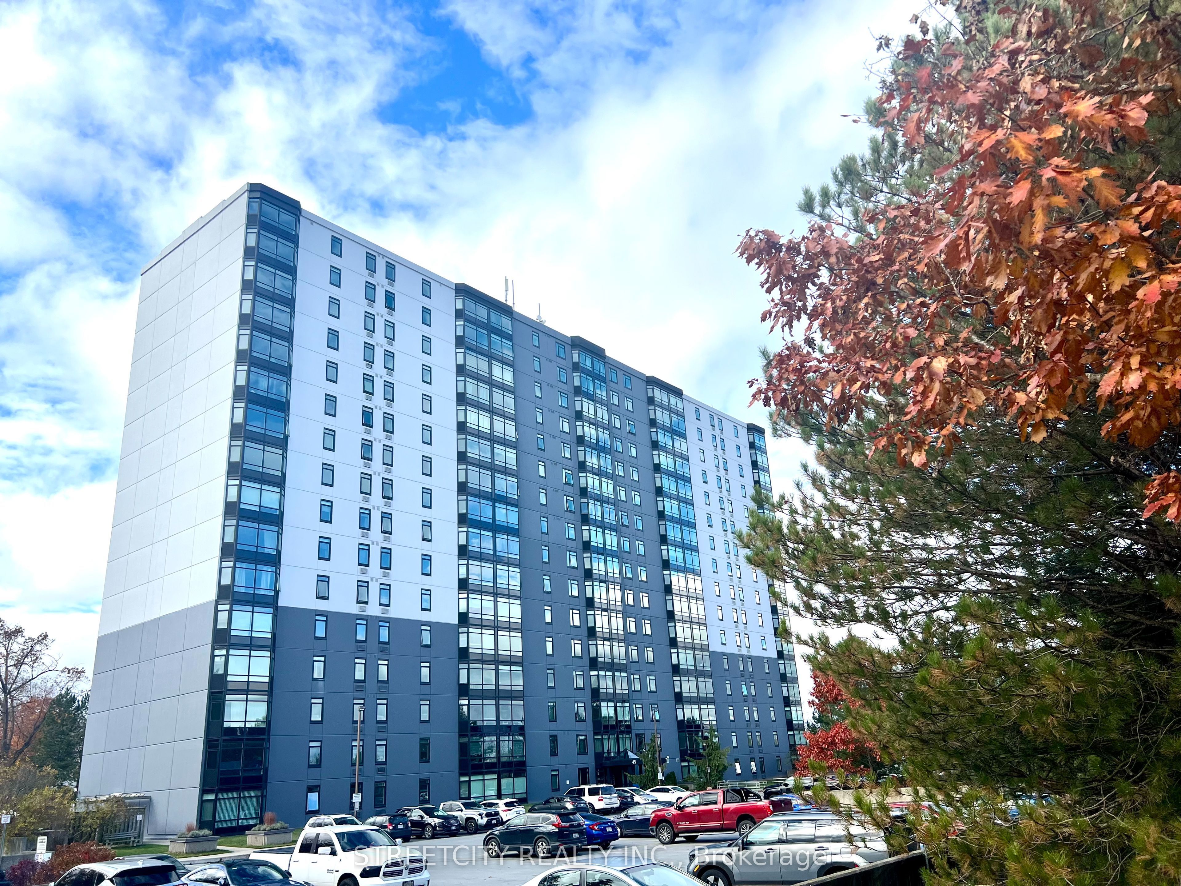 Photo of Listing #X12532872