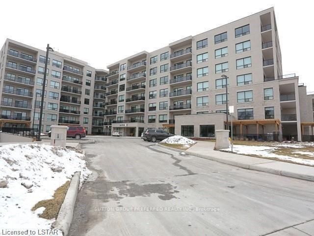 Photo of Listing #X12537928