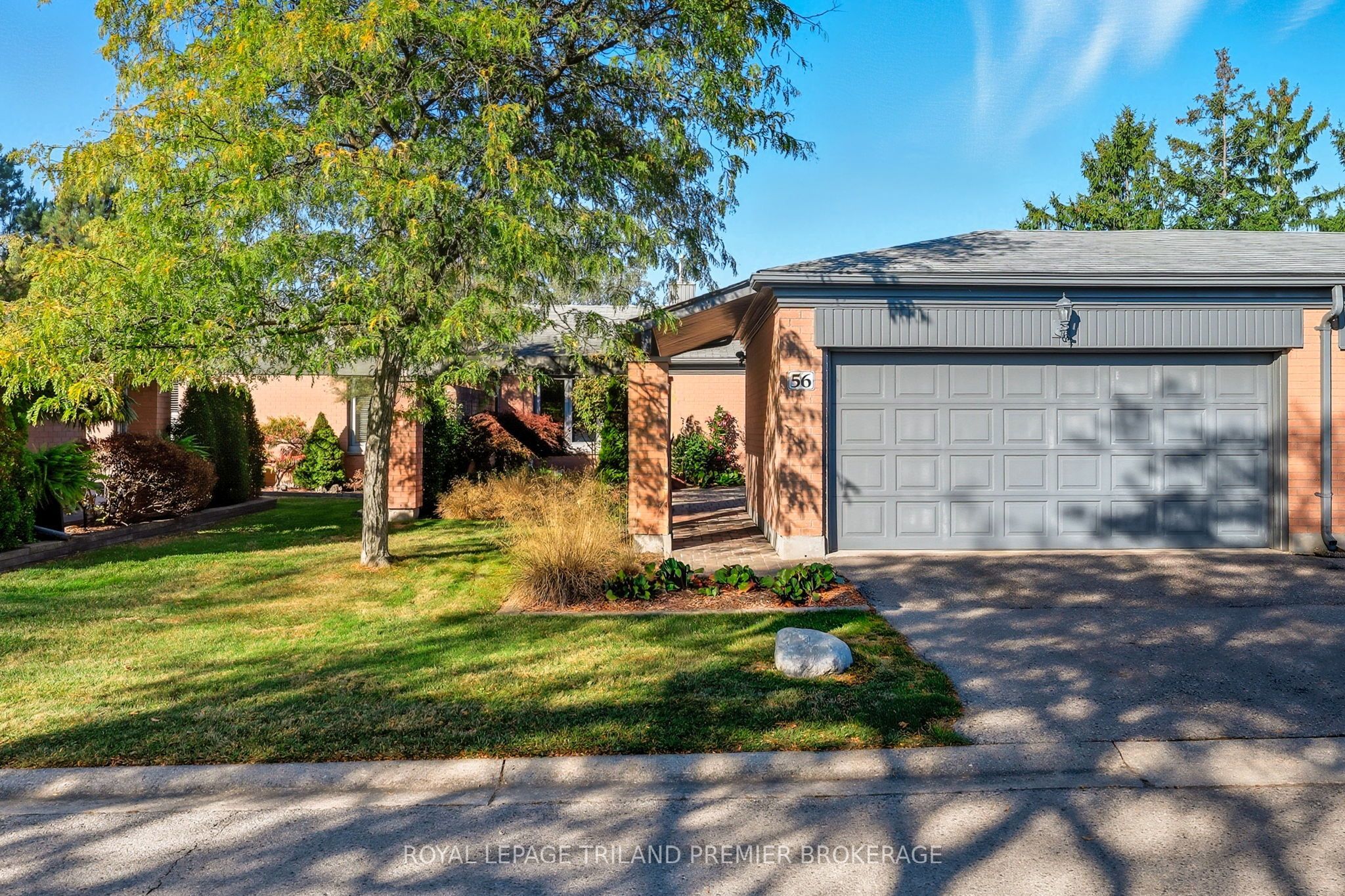 Photo of Listing #X12550774