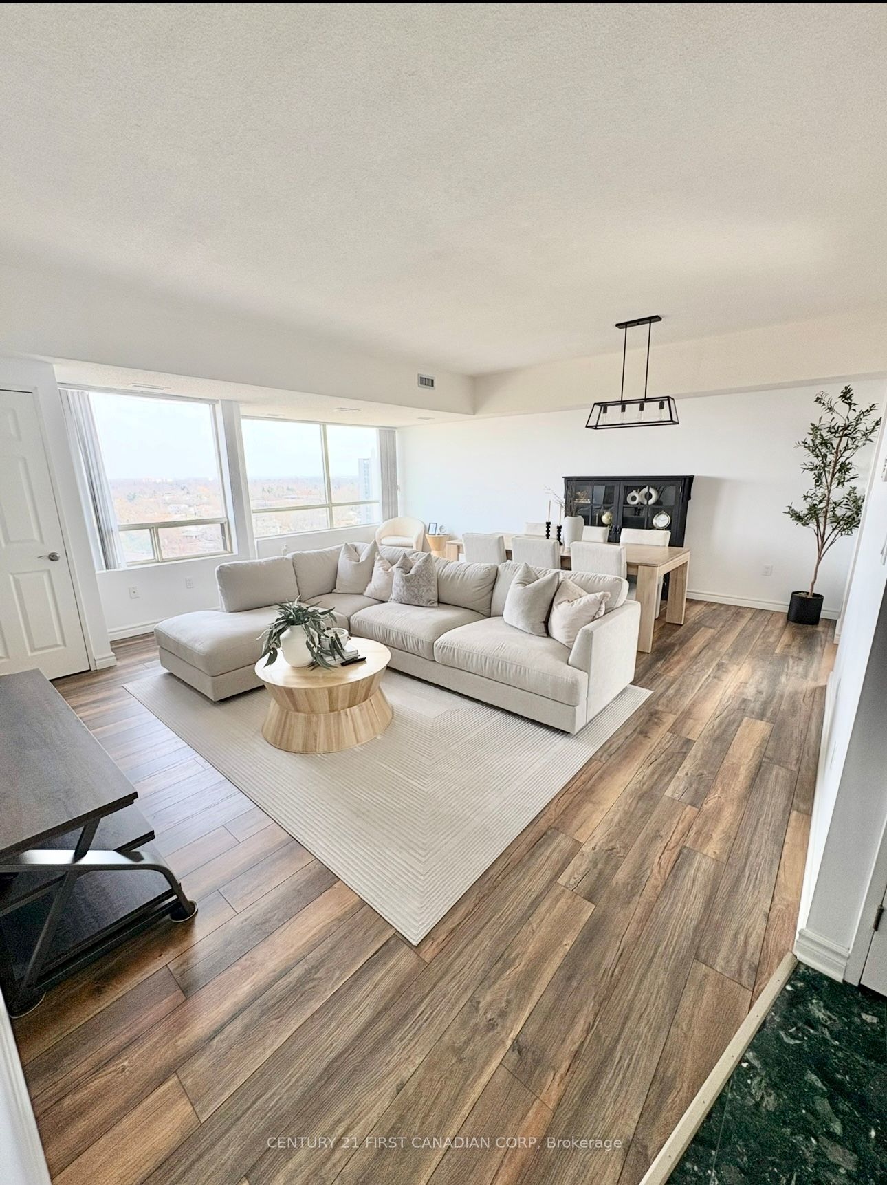 Photo of Listing #X12575474