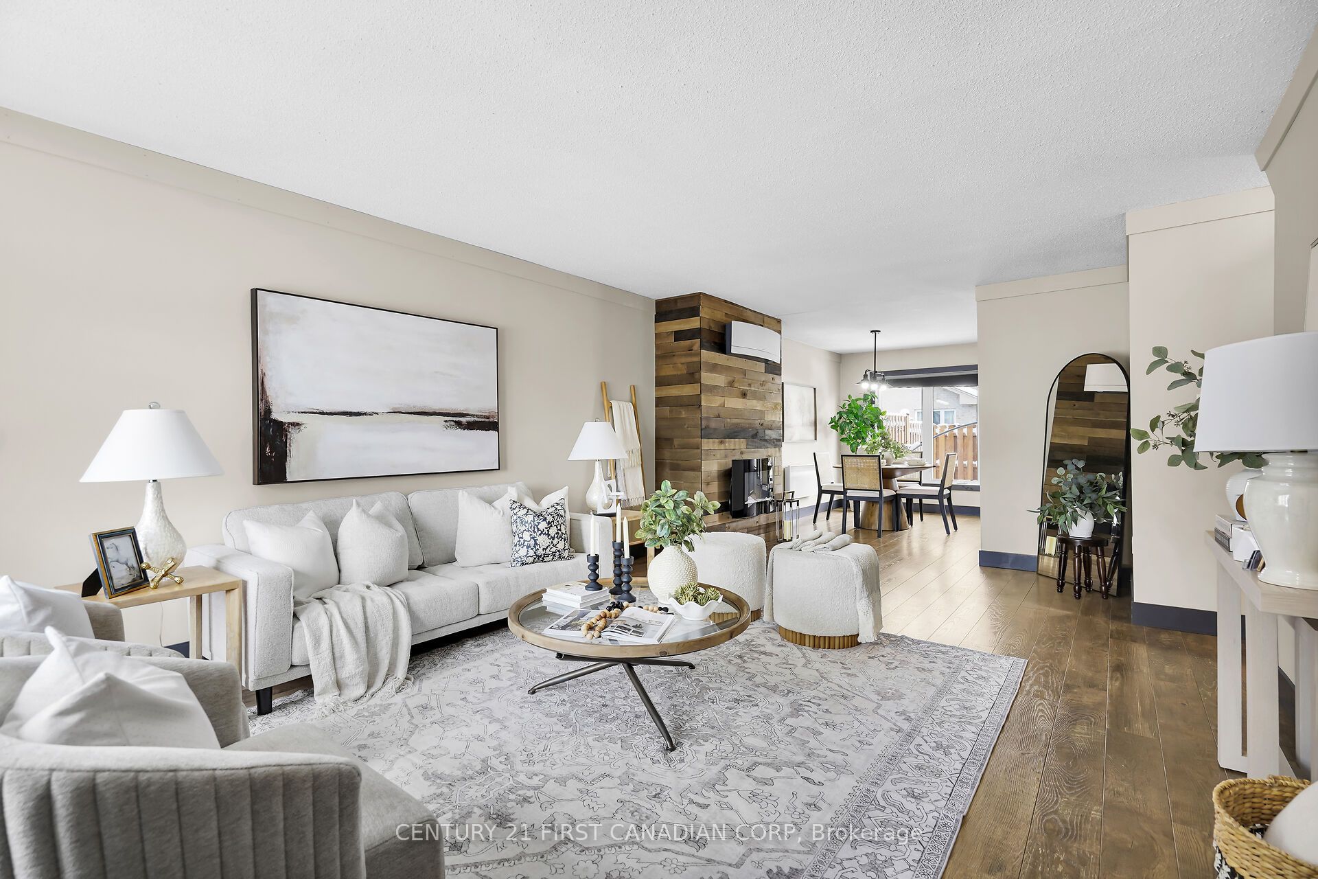 Photo of Listing #X12596854