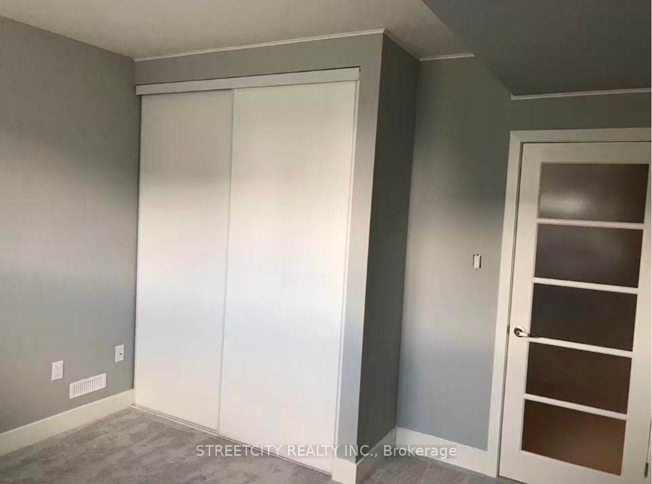 Photo of Listing #X12636550