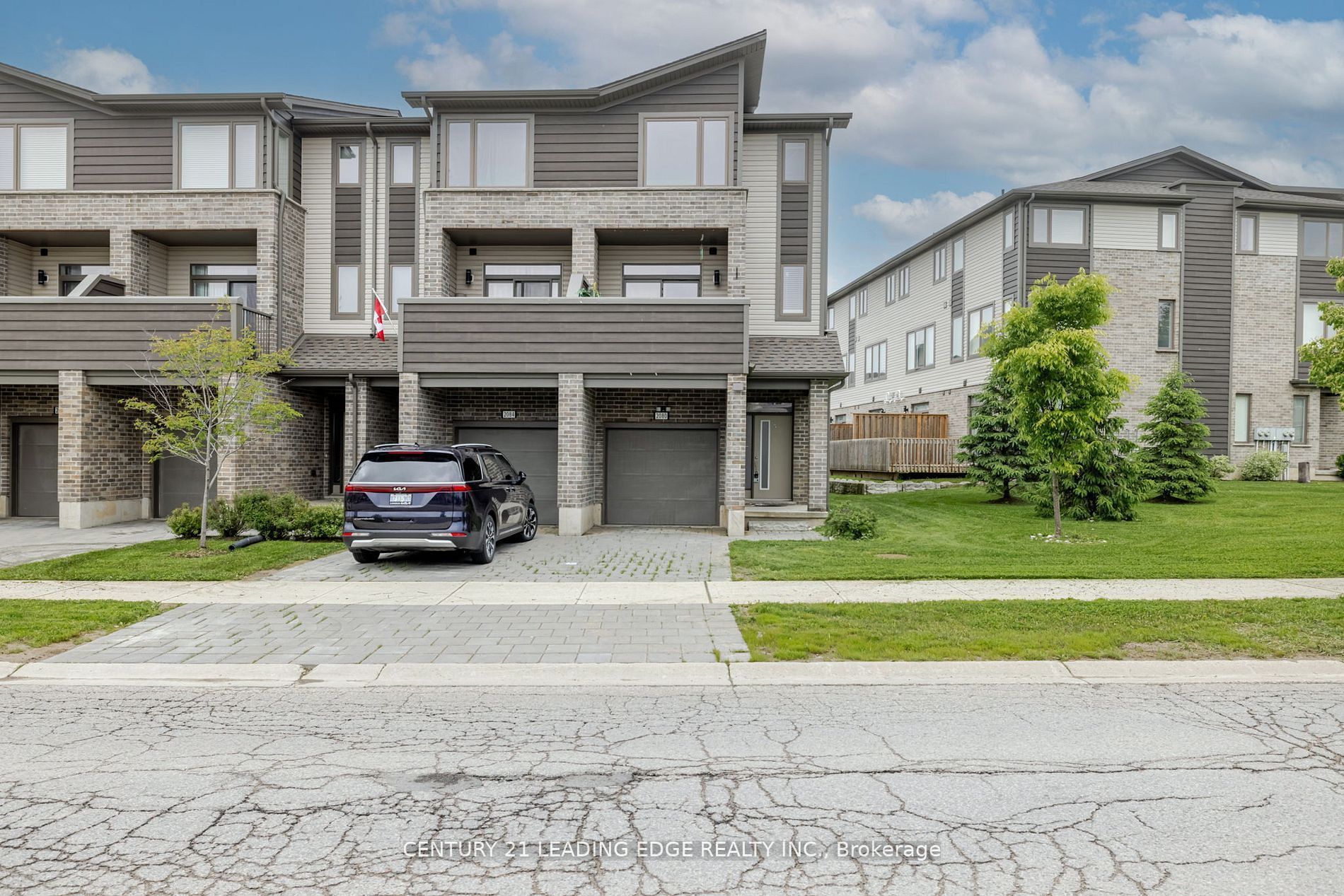 Photo of Listing #X12649540