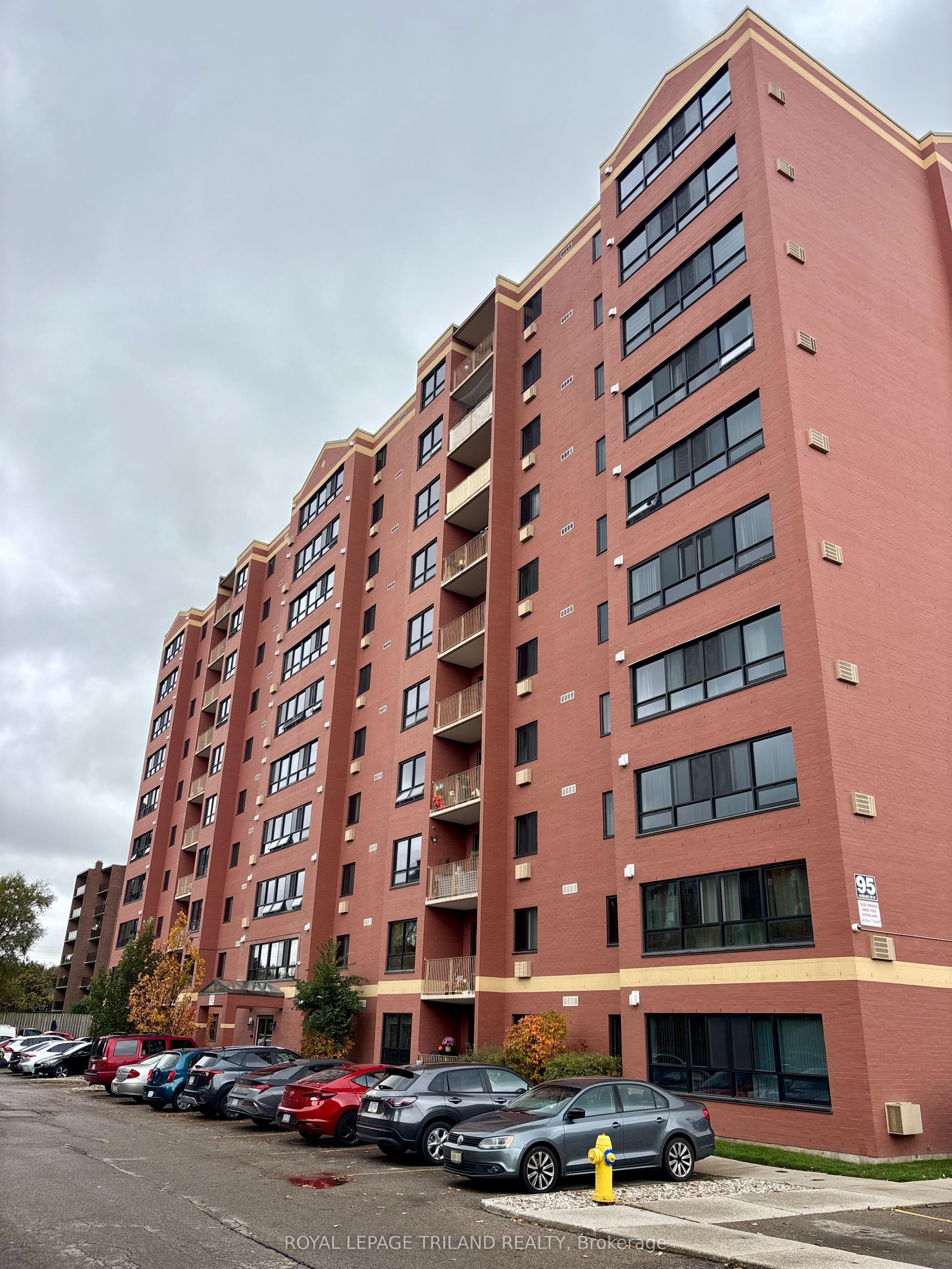 Photo of Listing #X12674044