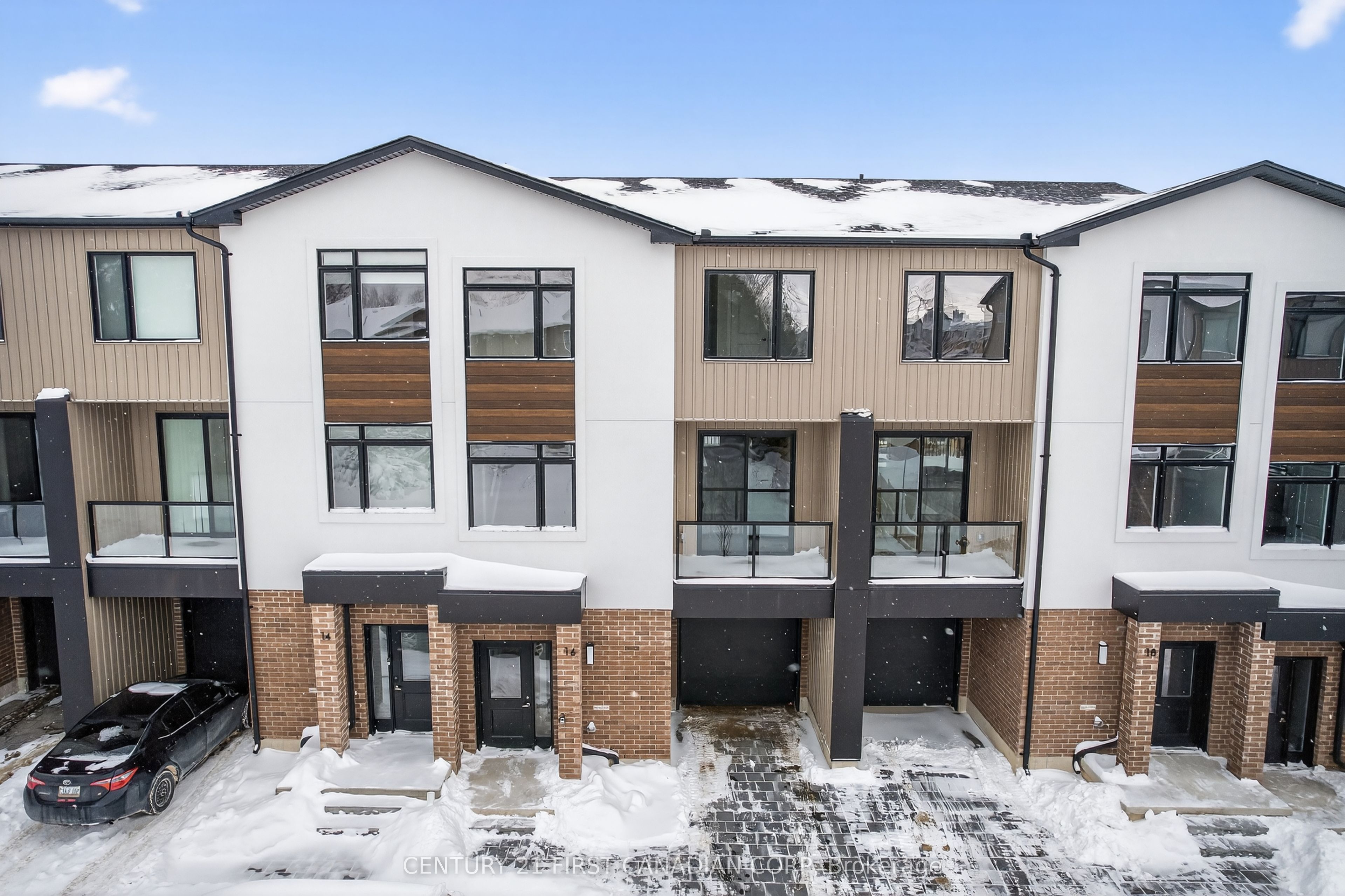 Photo of Listing #X12736732