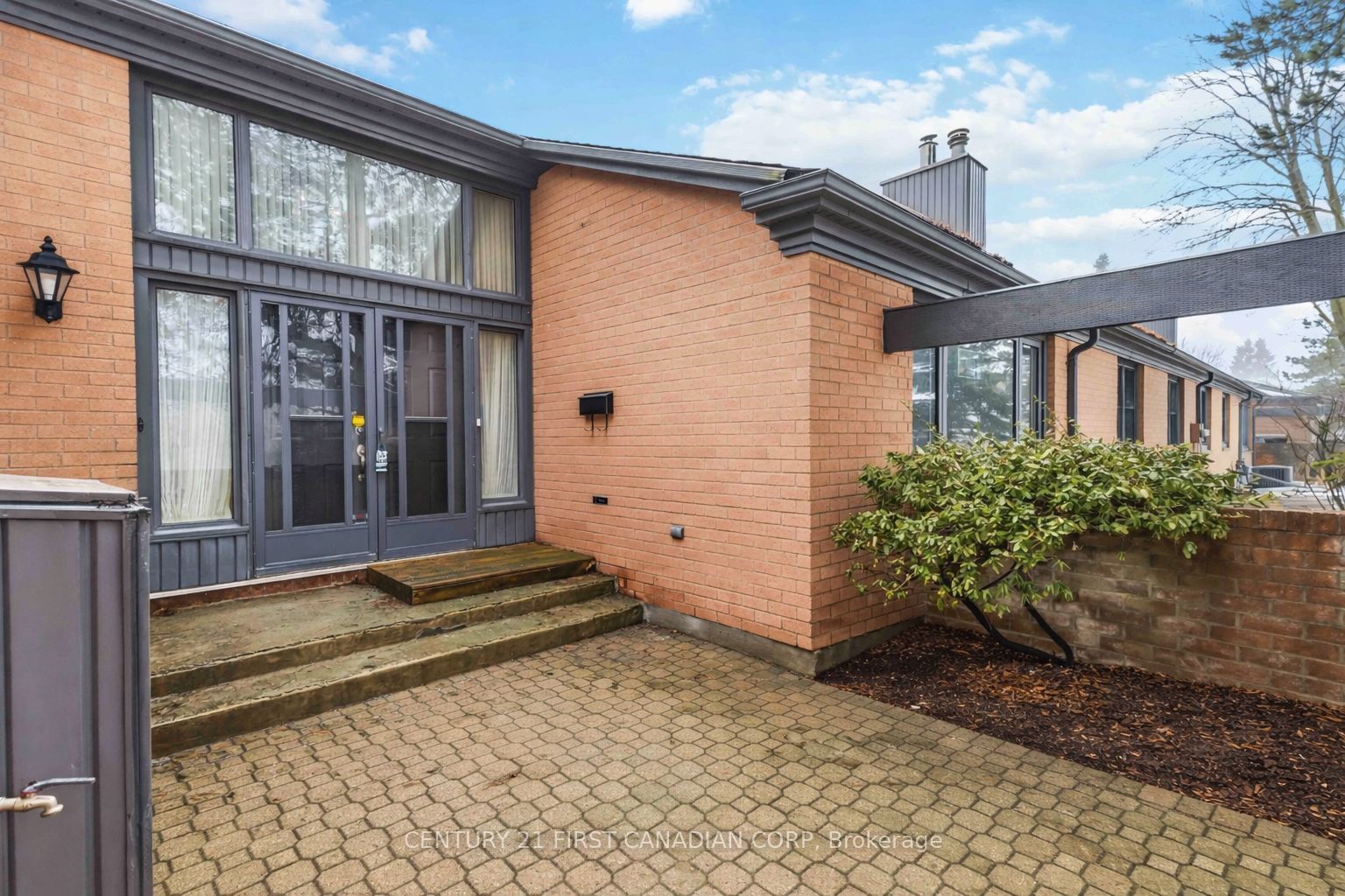 Photo of Listing #X12796572