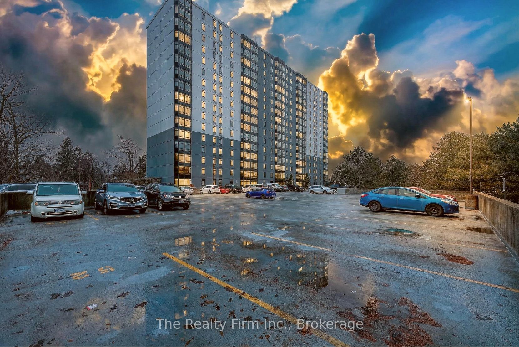 Photo of Listing #X12861226