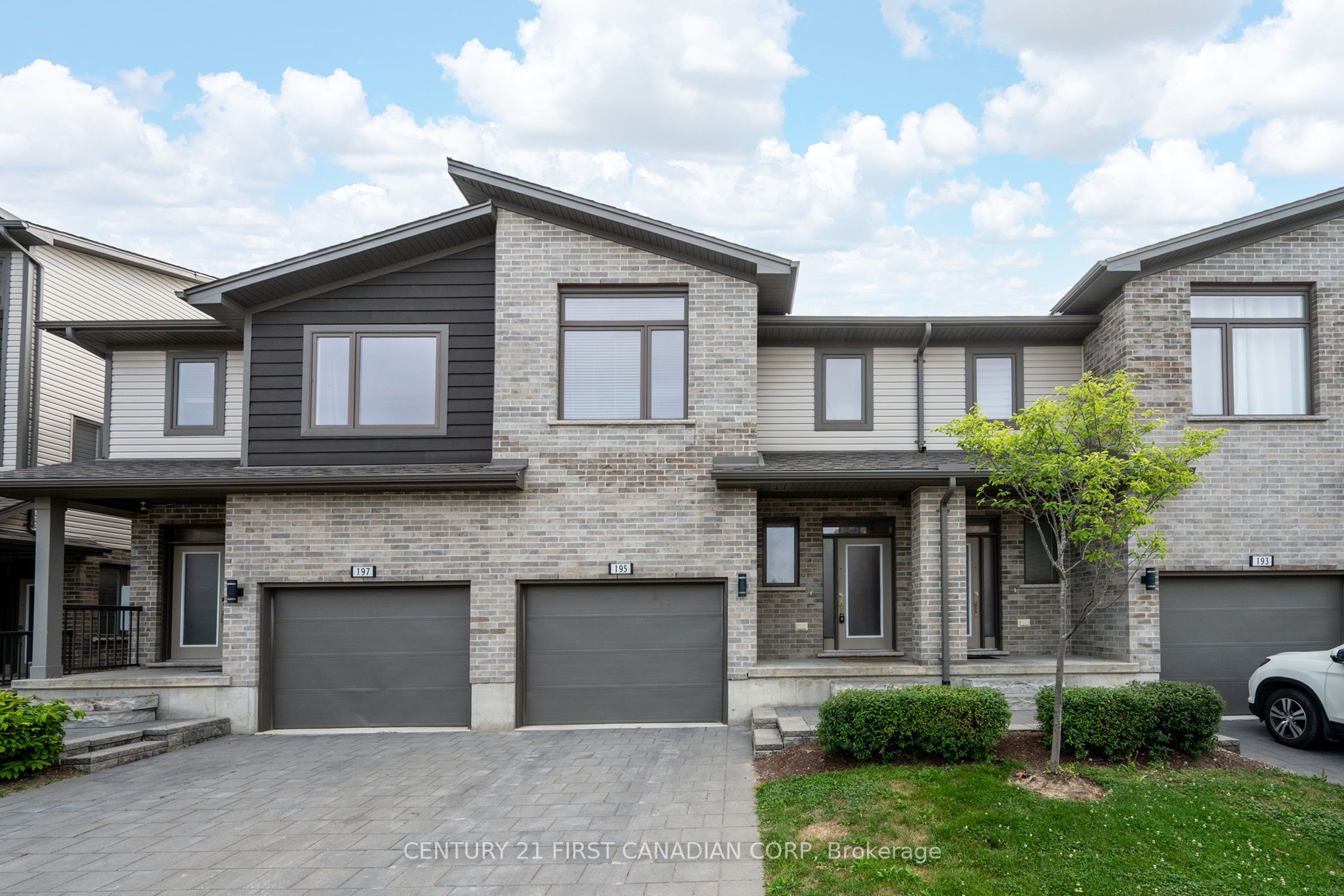 Photo of Listing #X12865886