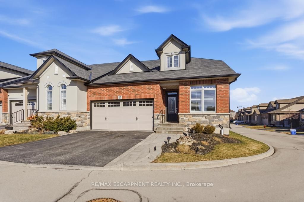 53 Redfern Avenue 27, Hamilton