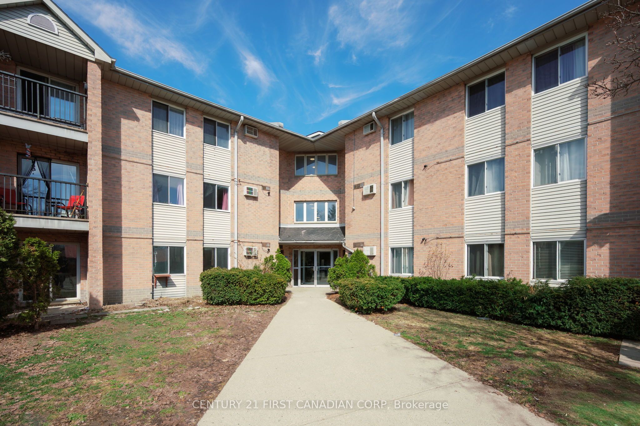 Photo of Listing #X12876688